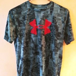Under Armour logo tshirt YXL